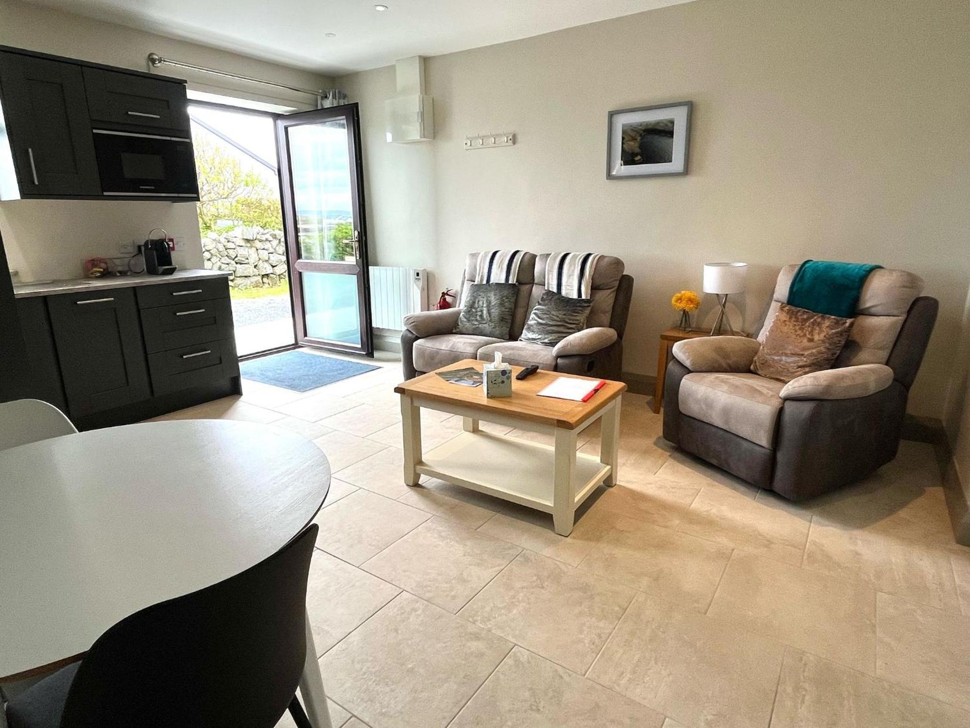 Tigh Fitz Apartments - Inis Mor, Aran Island *